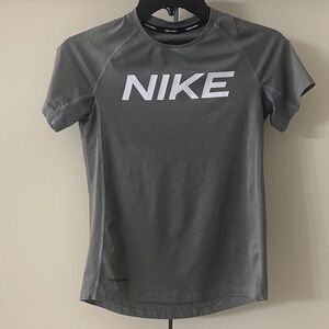 Nike Pro Dri-Fit Gray T-Shirt             Youth Medium